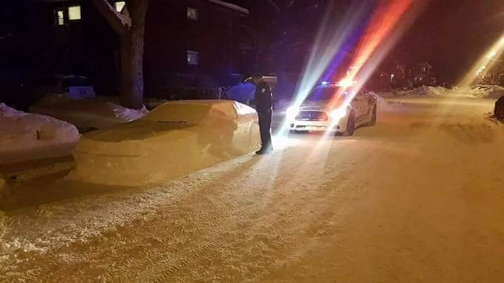 Cop showed up at snow car